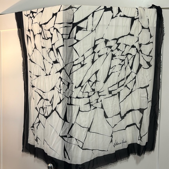 Abstract print large square scarf / made in Italy